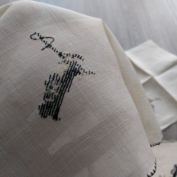 Vintage Linen Tablecloth & Napkins Set Black Cross Stitch Dragon Boat Pagoda - Picture 15 of 16